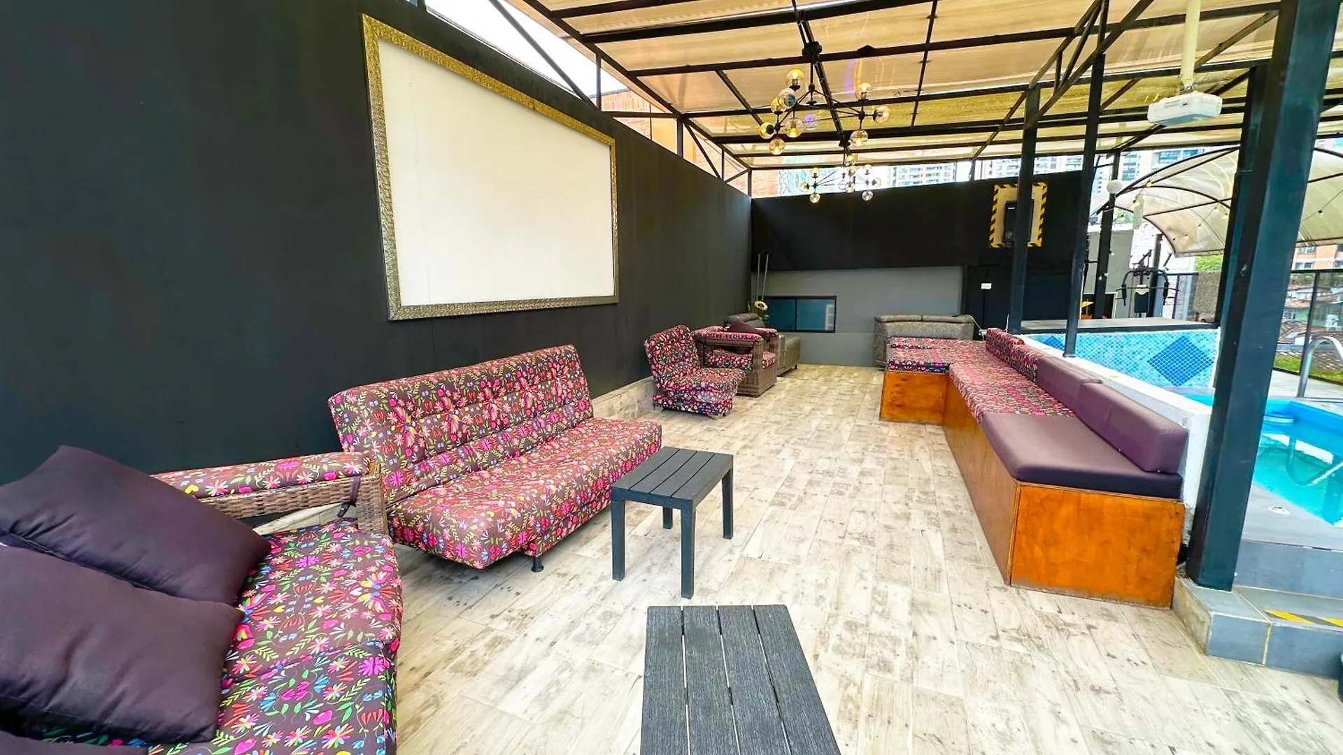 Apartment Big Suite With Terrace In Suite Bathroom And Balcony Poblado #15 Medellin