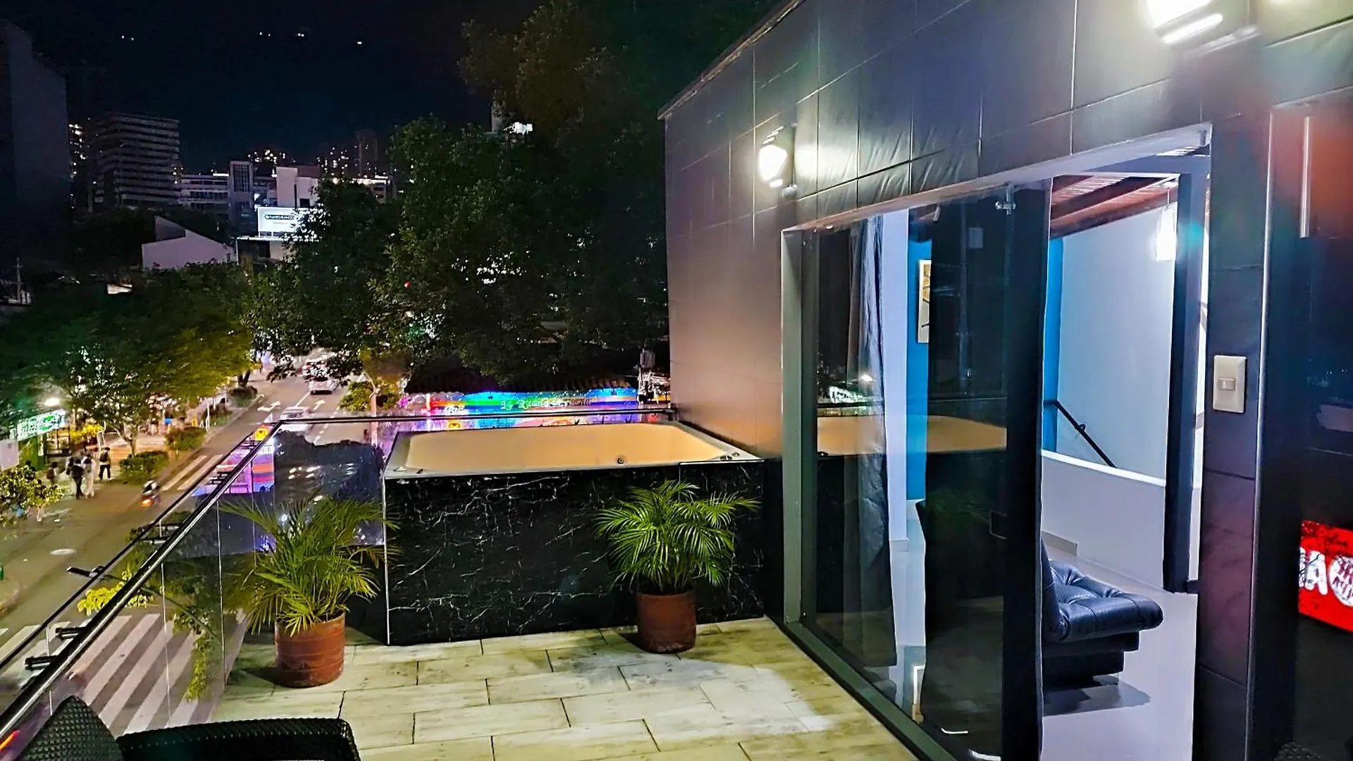Big Suite With Terrace In Suite Bathroom And Balcony Poblado #15 Medellin Colombia